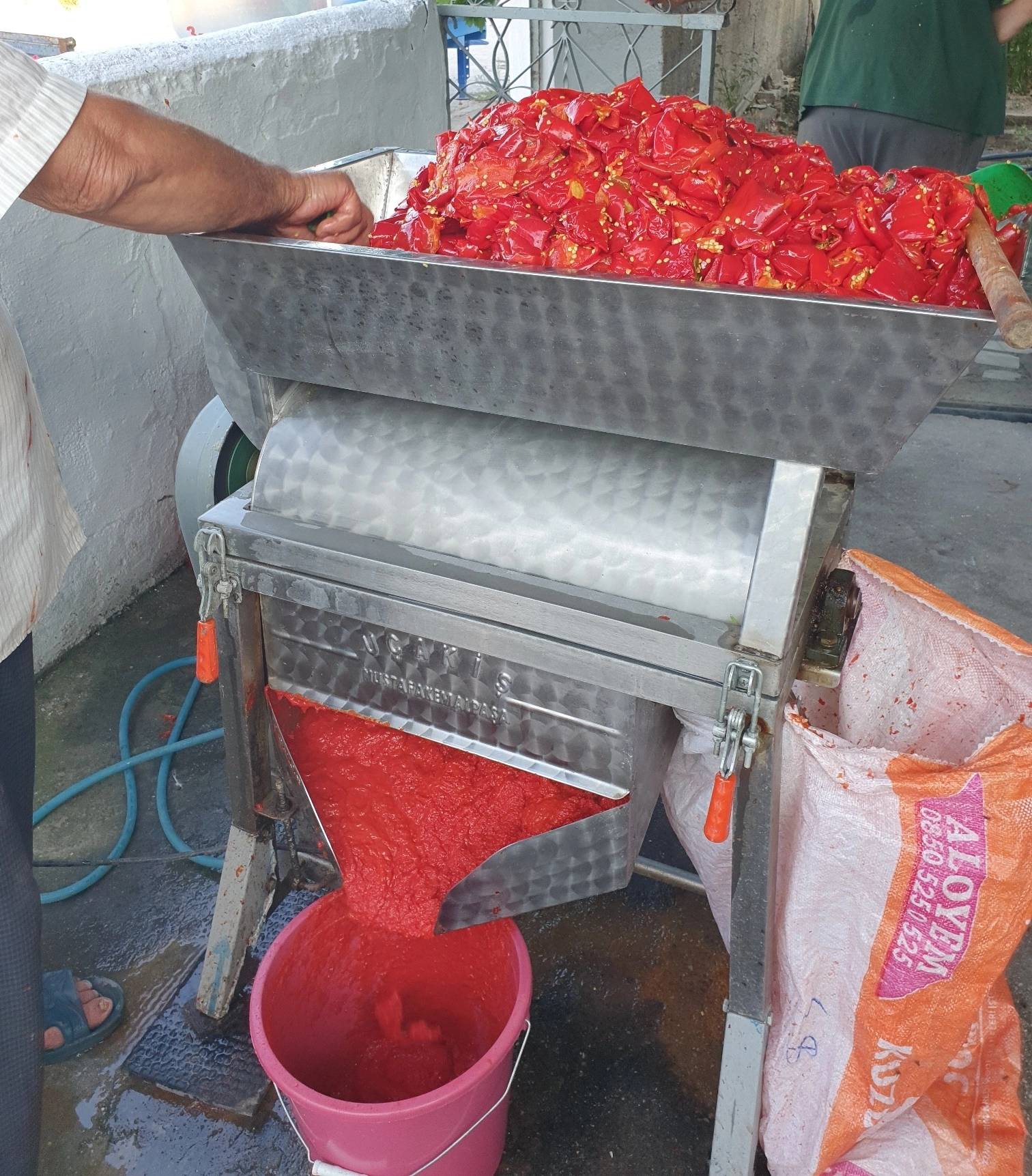 Domates Biber Karışık Salça 1 Kg.